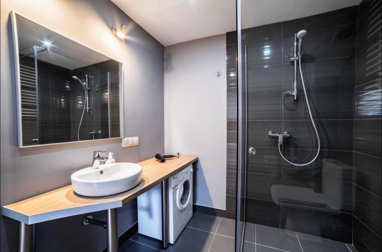 Apartment Ploscha Rynok Lviv Kültér fotó